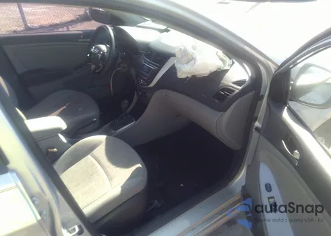 2015 Hyundai Accent Gls z USA, uszkodzony, nr VIN KMHCT4AE2FU806425